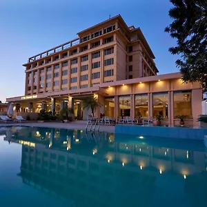5* Hotel The Everest